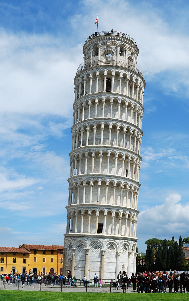 Município de SC anuncia construção de réplica da Torre de Pisa e causa polêmica