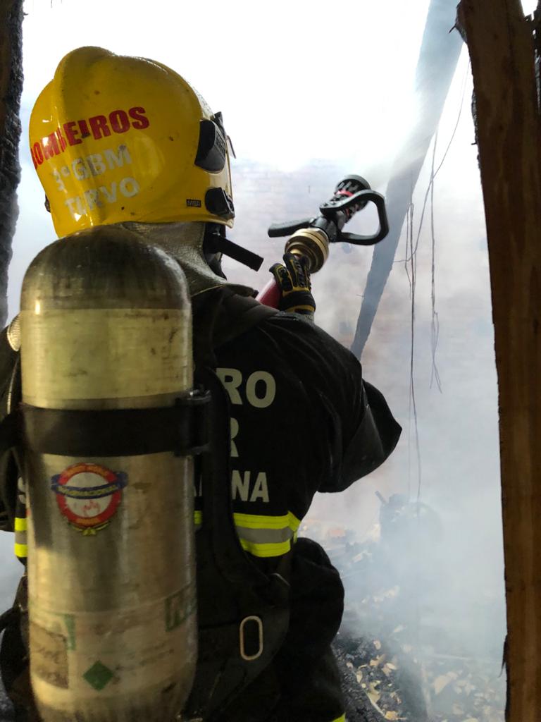 Timbé do Sul: incêndio deixa depósito destruído