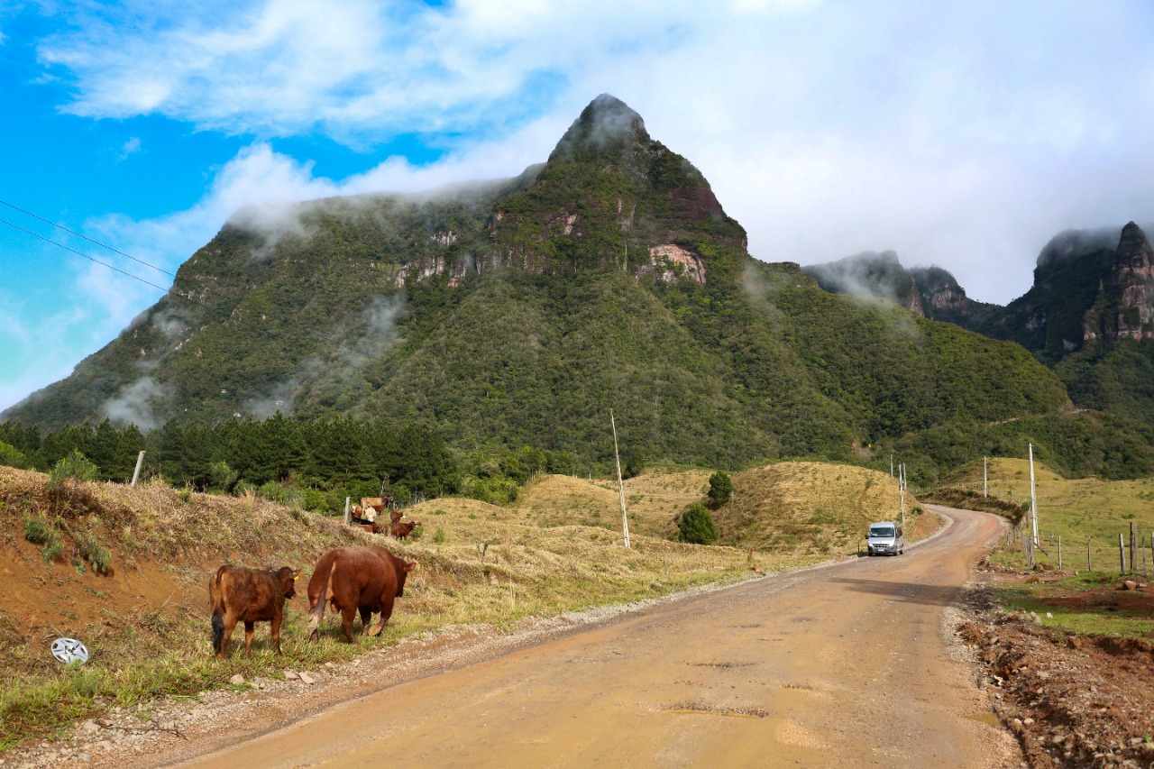 Governador autoriza início da pavimentação na Serra do Corvo Branco em Grão-Pará