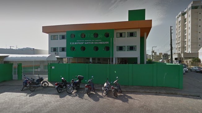 Escola Municipal Artur Sichmann, em Camboriú | Foto: Google/Reprodução