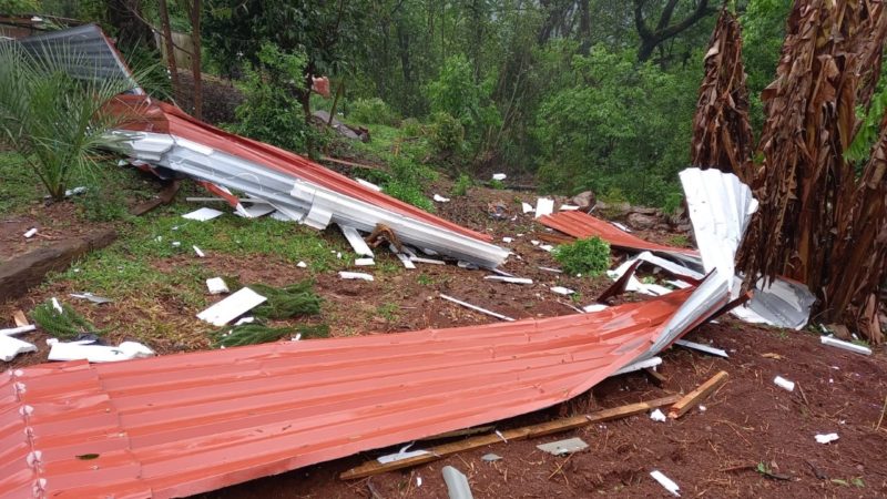 Casa em Guatambu que foi atingida pelo cone do tornado F0.
Foto: Piter Scheuer.