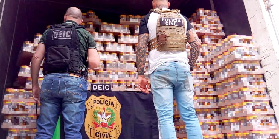 Carga de café solúvel estava escondida em uma empresa de Araquari | Foto Polícia Civil