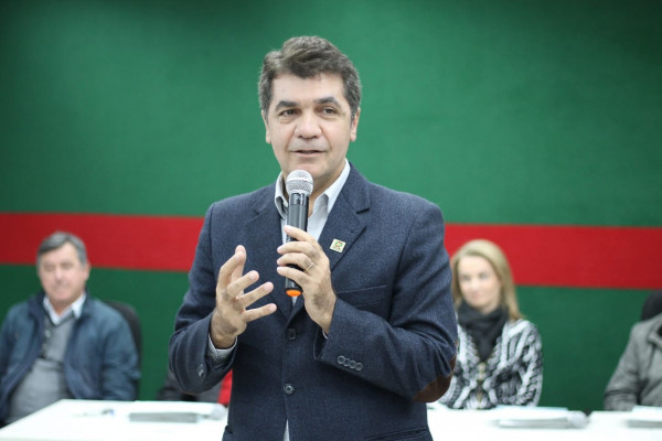 Forma de administração do prefeito Clésio Salvaro é aprovada por 85,6% dos criciumenses, aponta pesquisa