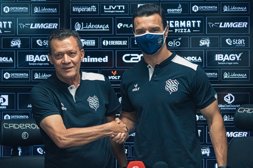 Coordenador de futebol Abel Ribeiro recebeu o técnico Júnior Rocha (d) | Foto Patrick Floriani/FFC