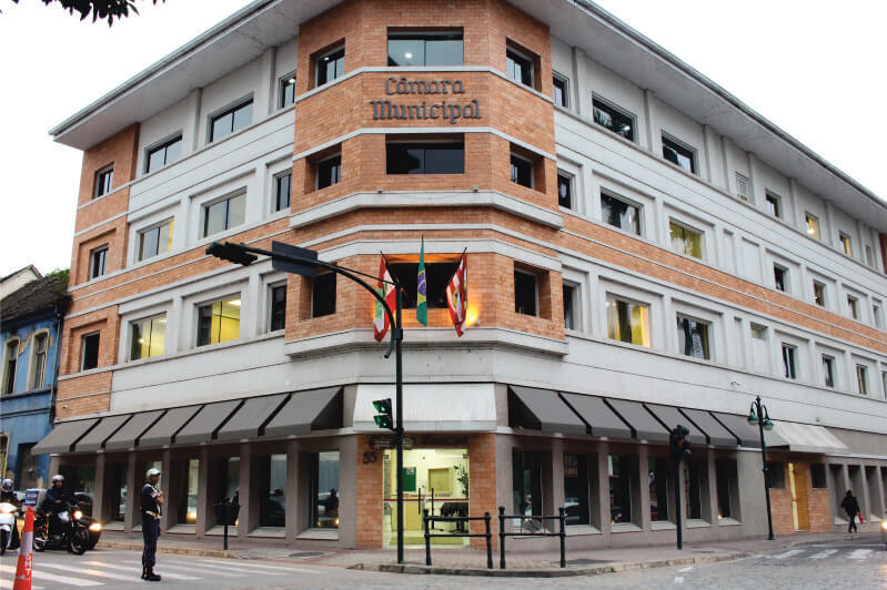 Câmara de Blumenau aprova reajuste aos servidores públicos municipais