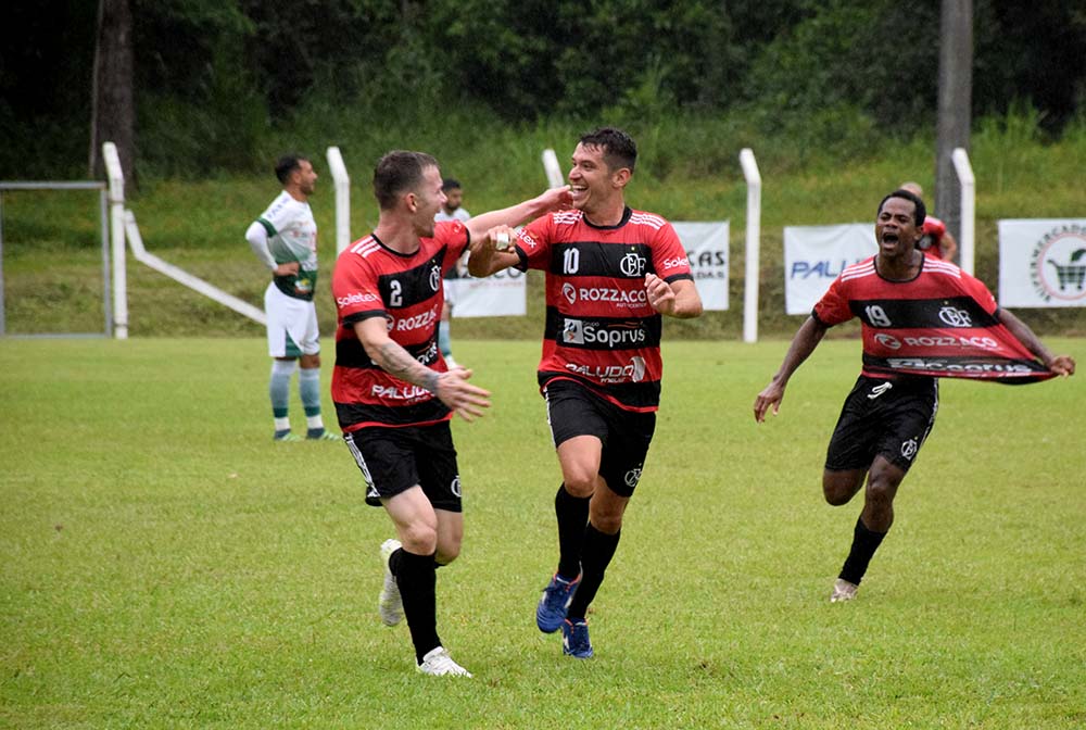 Rubro-Negro jaraguaense fez valer o fator casa neste domingo (3) | Foto: Lucas Pavin/Avante! Esportes