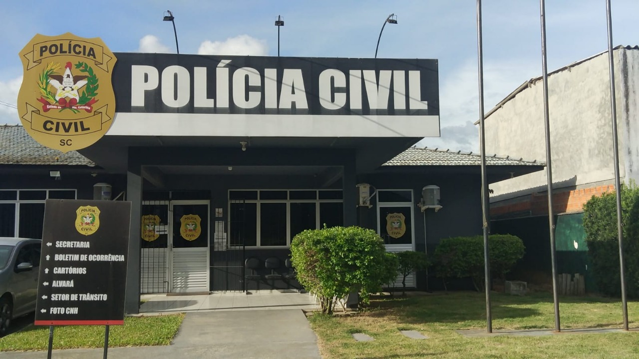 Acusado de matar homem a facadas em bar no Sul do Estado é preso pela Polícia Civil