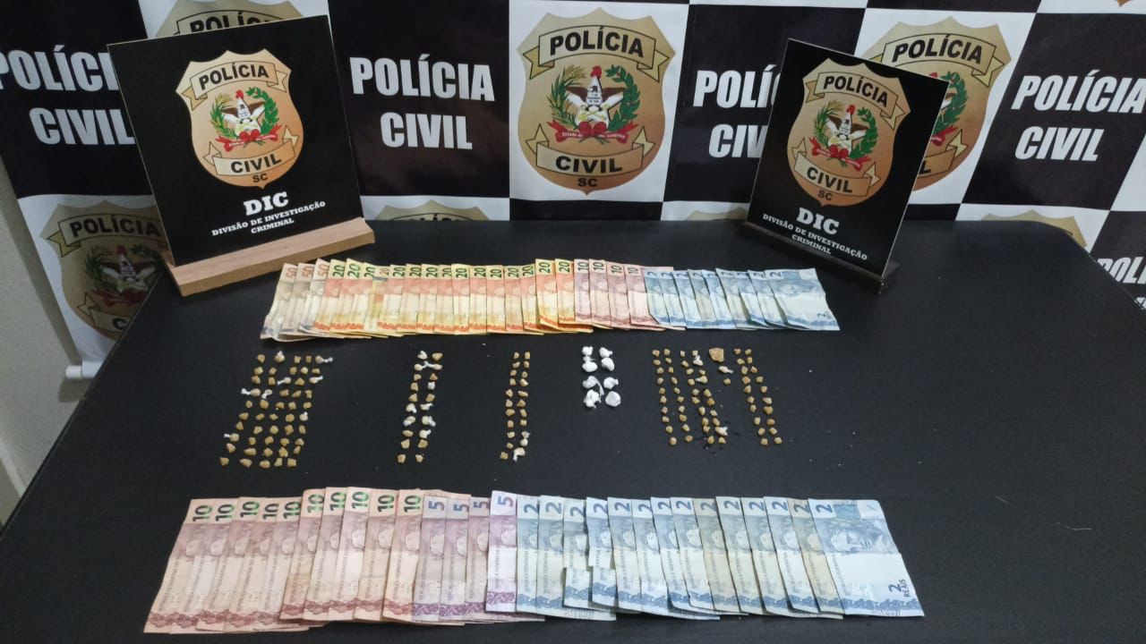Polícia Civil prende sete pessoas por tráfico de drogas em Blumenau