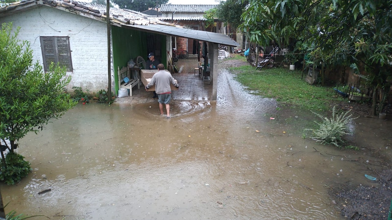 Sete famílias ficam desalojadas devido às fortes chuvas em Forquilhinha