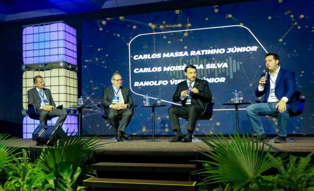 Governadores do Sul expõem avanços de gestão durante 18º Congresso Catarinense de Rádio e Televisão