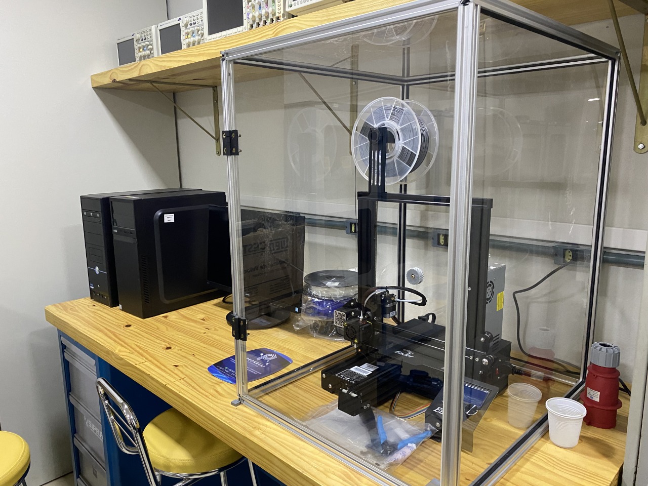Laboratório de Eletroeletrônica do Novale Hub recebe impressora 3D e novos equipamentos
