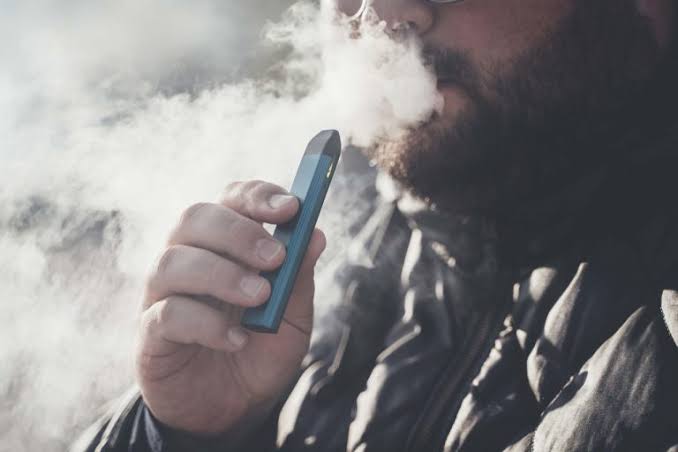 Anvisa mantém proibição de venda de cigarros eletrônicos no Brasil