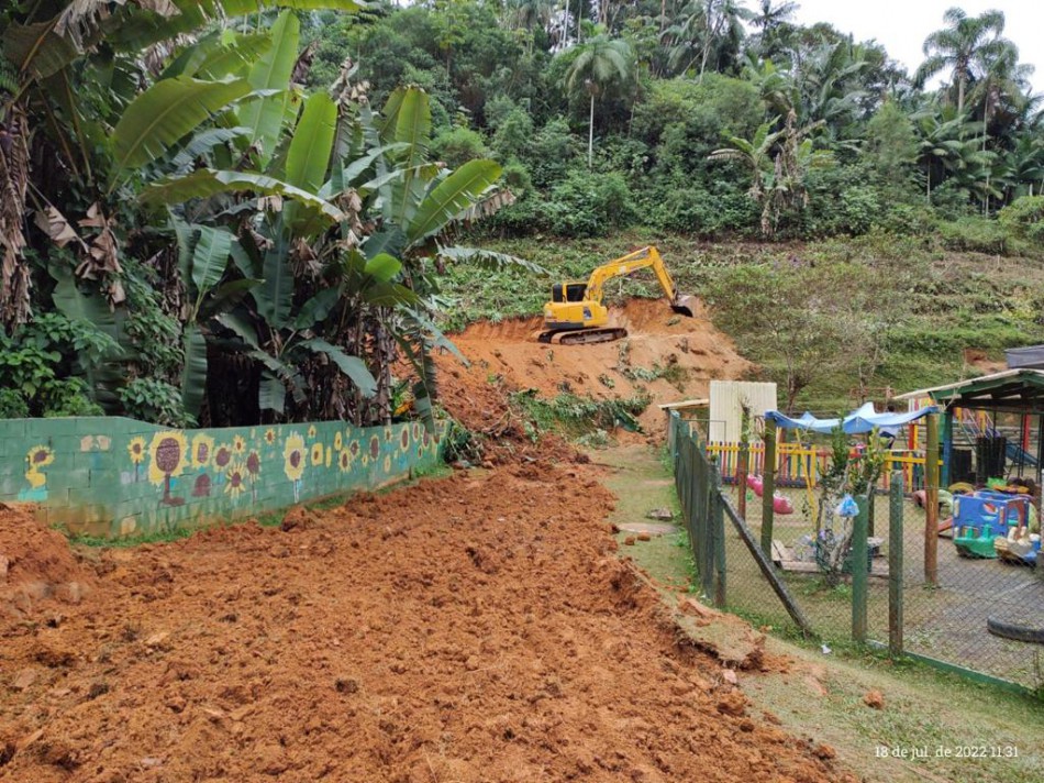 Prefeitura de Blumenau inicia obra de contenção no Distrito da Vila Itoupava