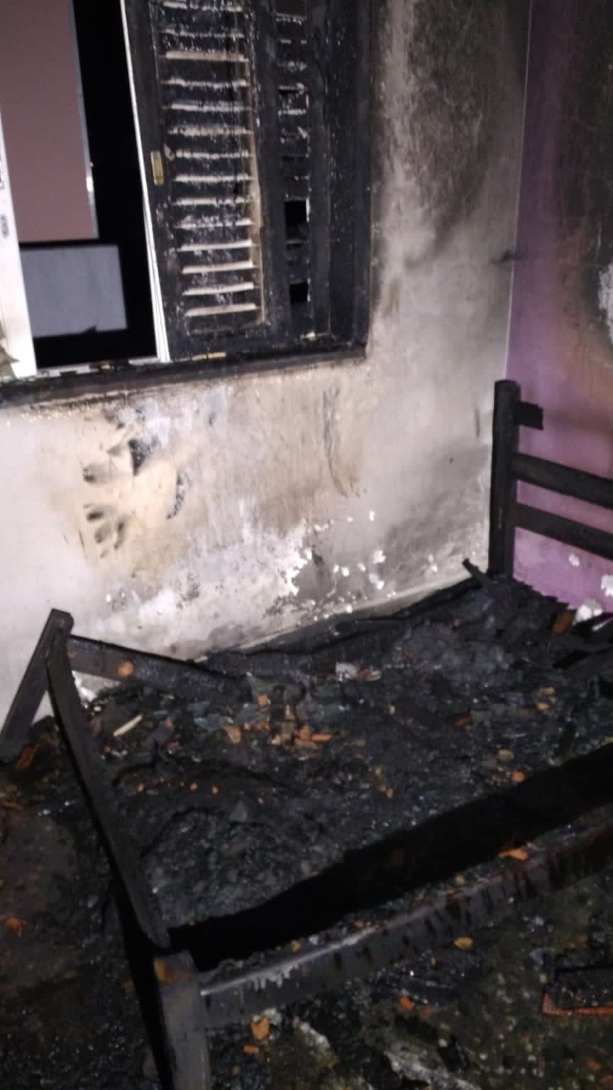 Incêndio atinge casa de veraneio em Araranguá