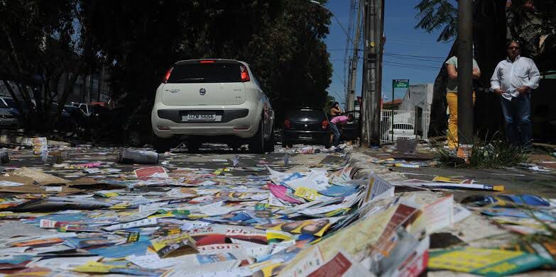 Eleições 2022: Juíza determina limpeza de ruas em Criciúma e região